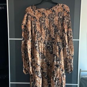 MinkPink brown paisley tiered maxi dress